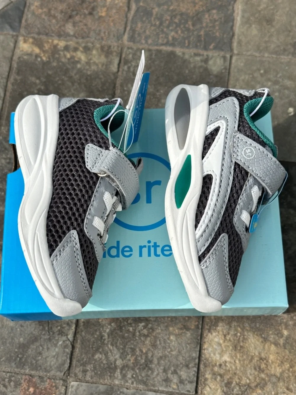 Stride Rite Little Kids Light Up Sneakers (Grey Green) Toddler Youth 5K | 6K NEW